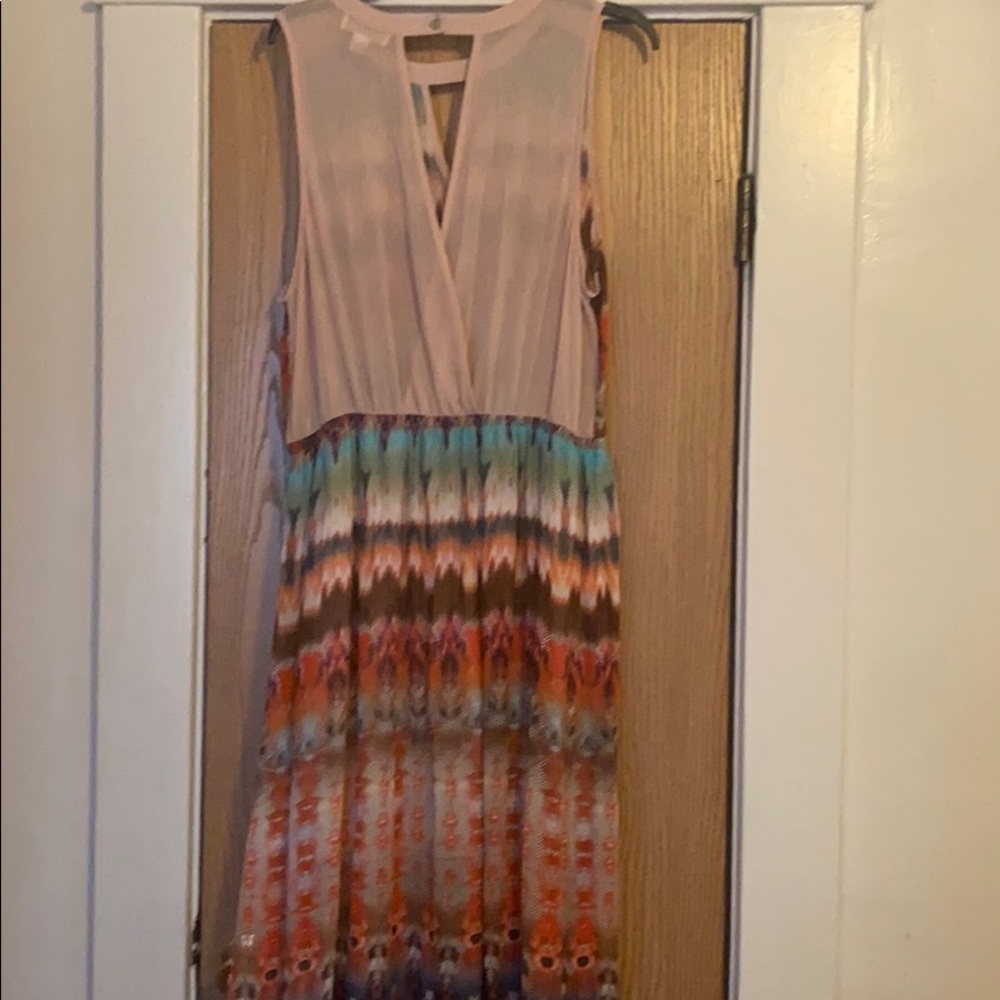 Dress - Picture 4 of 4
